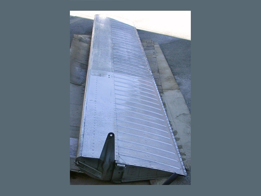 27.1-flaps_ailerons_stripped-FLAT